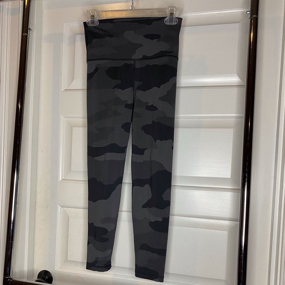 aerie camo chill leggings